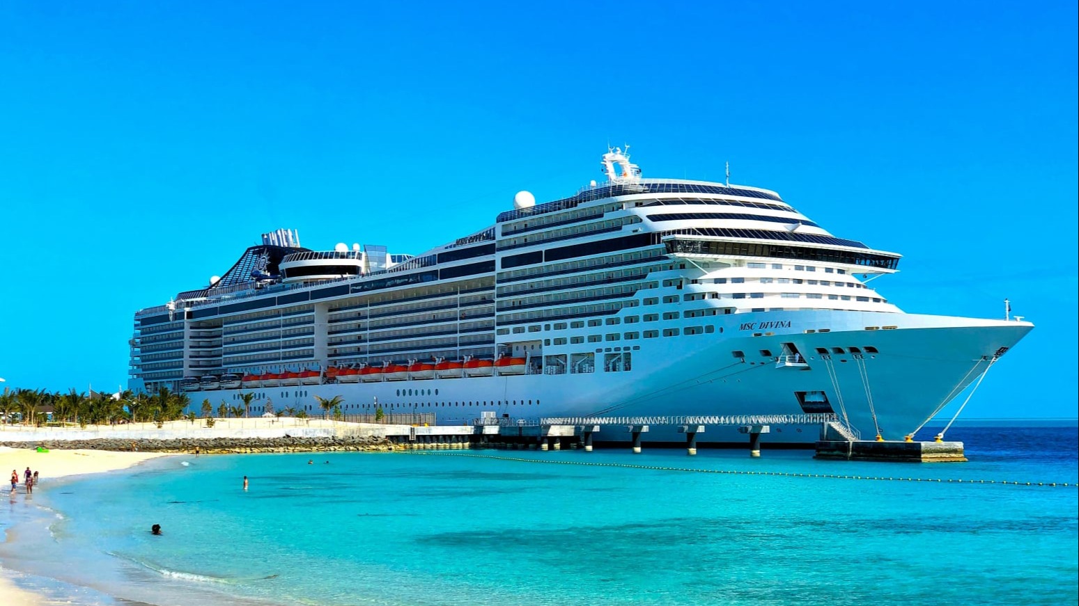 Cruise ship. MB snc operates in the Naval Sector